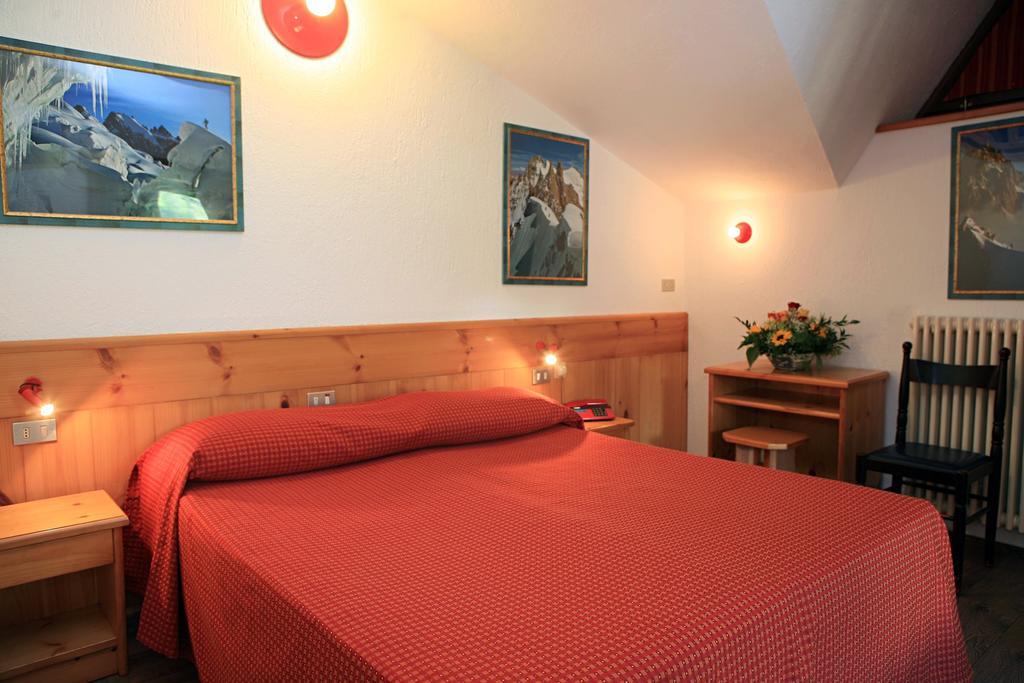Albergo Le Marmotte Pre-Saint-Didier Exterior photo